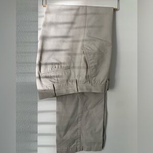 LK Life Men’s khaki/cream colored slacks
Size 34x34